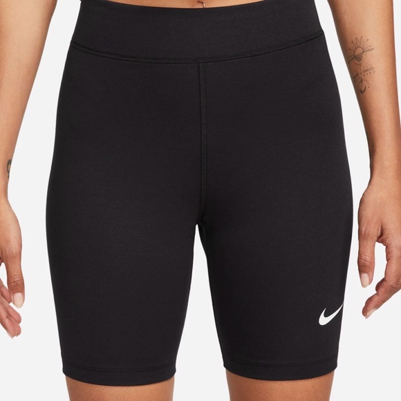 Nike Women's Black Bike Shorts - Picture 2 of 10